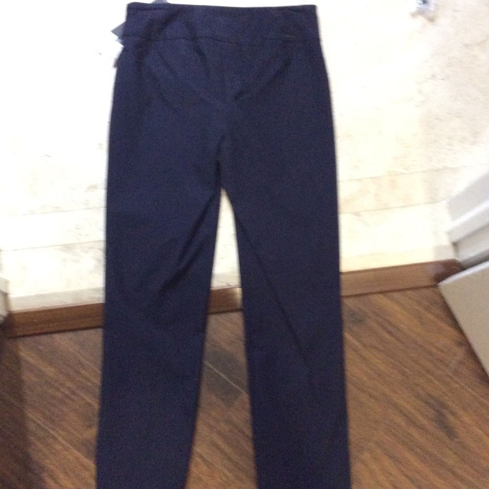 UP The Ultimate Slimming Crop Pants